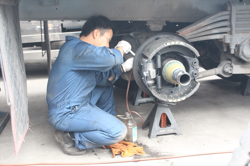 大型車輌の一般修理・整備・保険・販売は広島県福山市の髙田自動車有限会社